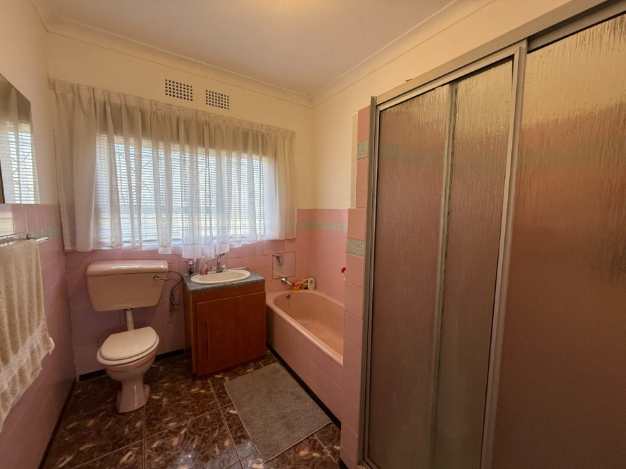 4 Bedroom Property for Sale in Whiteridge Gauteng