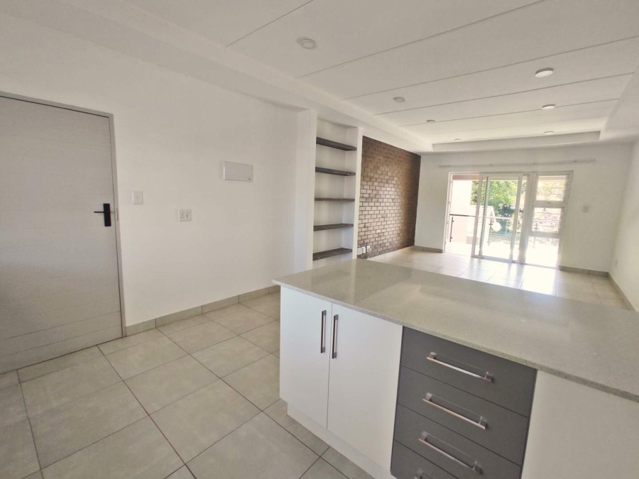2 Bedroom Property for Sale in Linden Gauteng