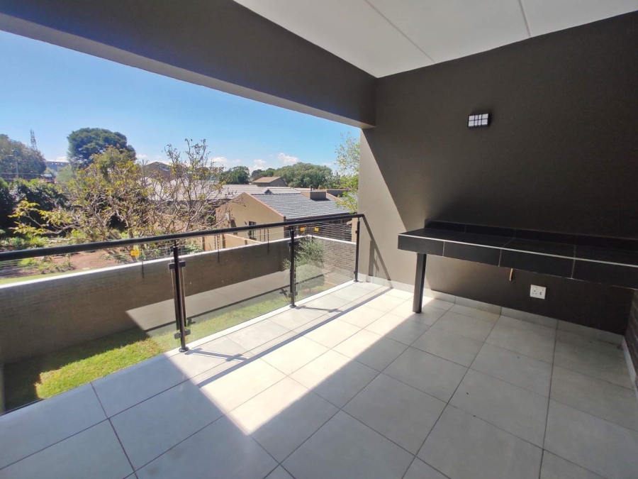 2 Bedroom Property for Sale in Linden Gauteng