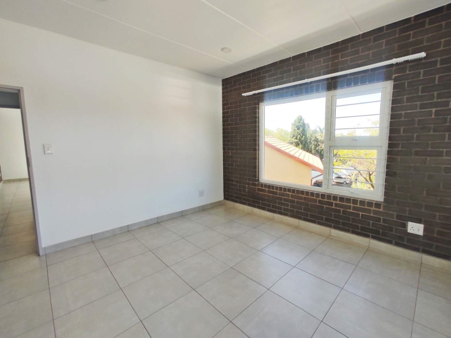 2 Bedroom Property for Sale in Linden Gauteng