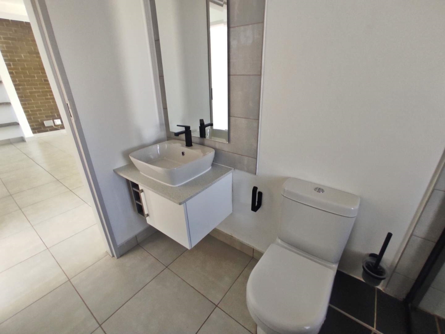 2 Bedroom Property for Sale in Linden Gauteng