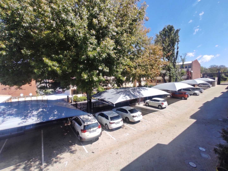 2 Bedroom Property for Sale in Linden Gauteng