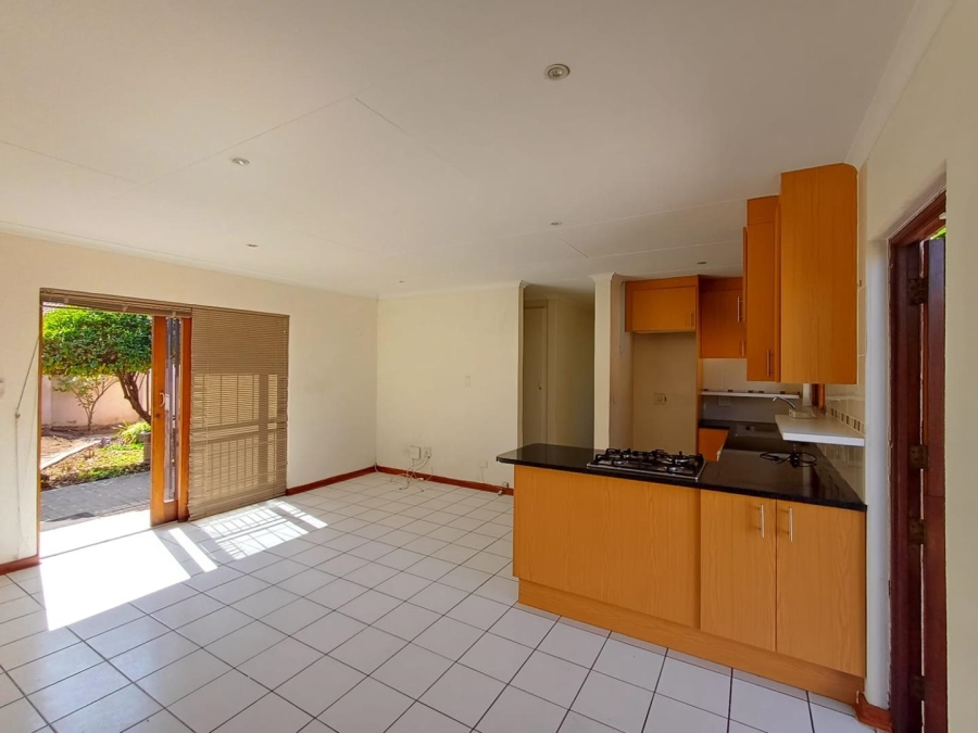 To Let 3 Bedroom Property for Rent in Bromhof Gauteng