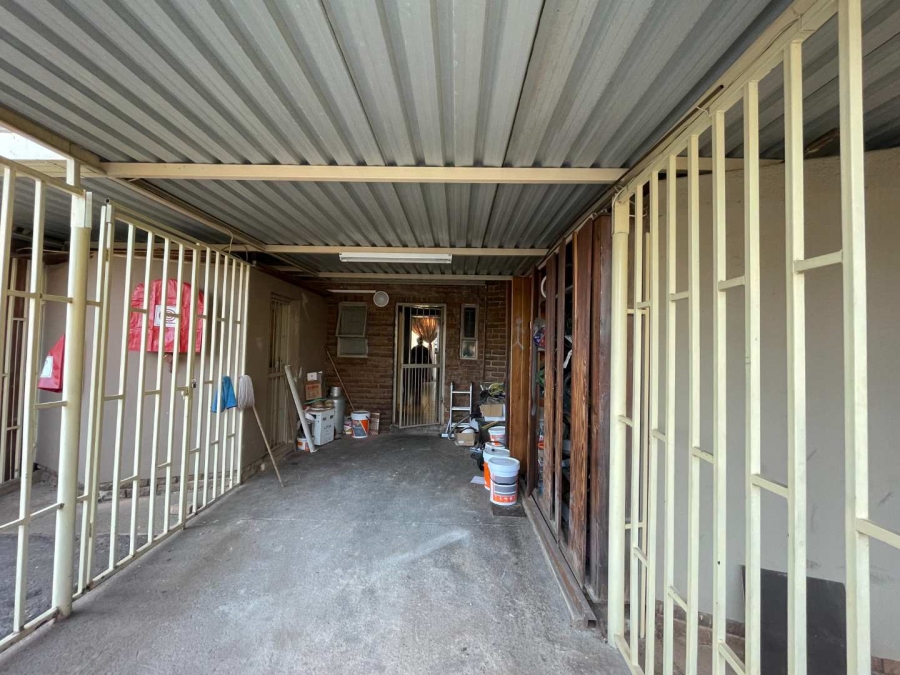 3 Bedroom Property for Sale in Meyerspark Gauteng