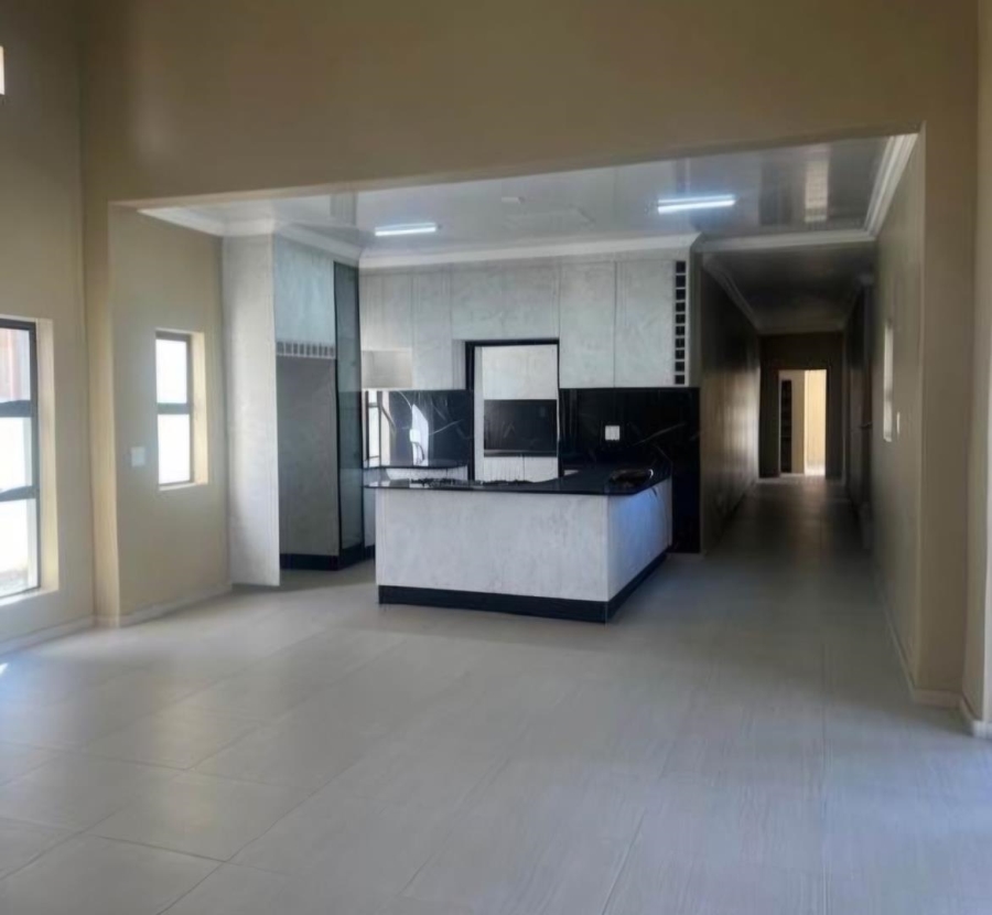 6 Bedroom Property for Sale in Savannah Country Estate Gauteng