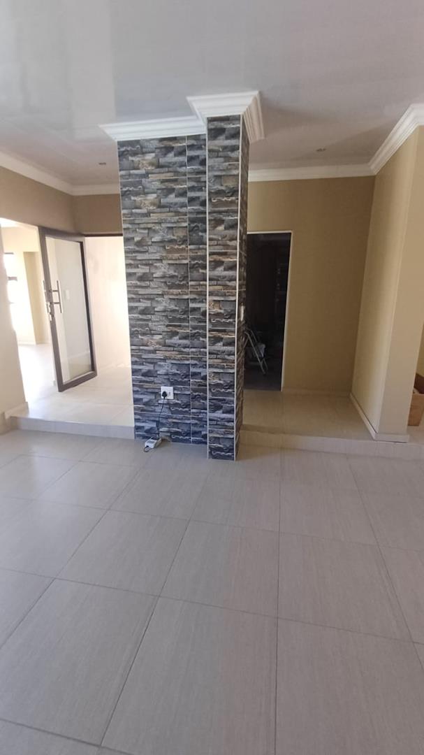 6 Bedroom Property for Sale in Savannah Country Estate Gauteng