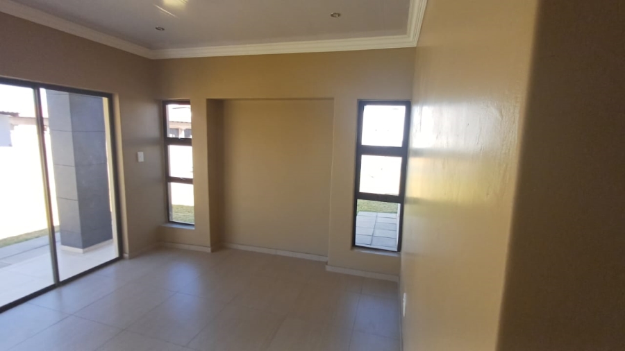 6 Bedroom Property for Sale in Savannah Country Estate Gauteng