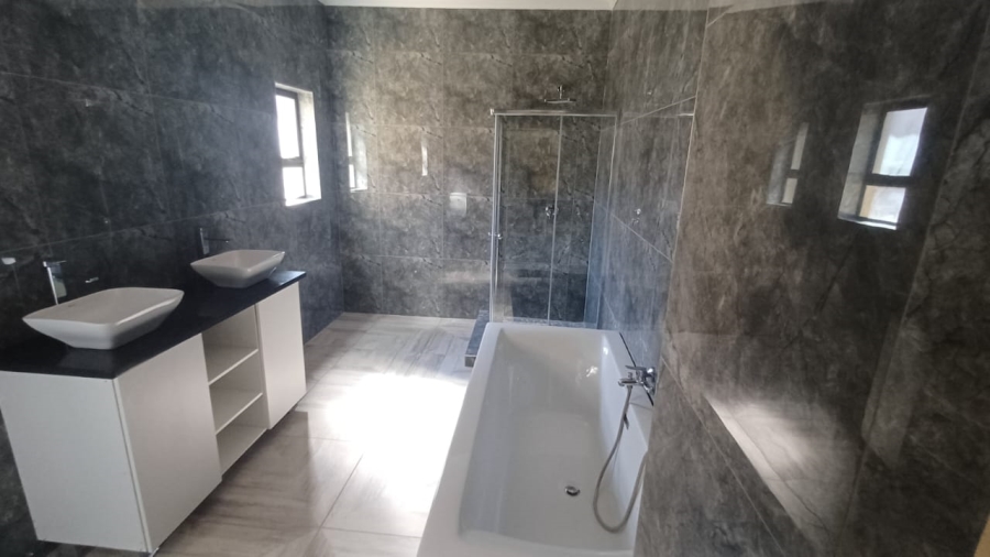 6 Bedroom Property for Sale in Savannah Country Estate Gauteng