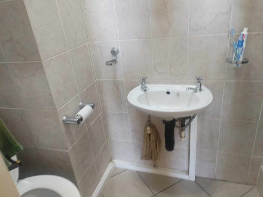 3 Bedroom Property for Sale in La Montagne Gauteng