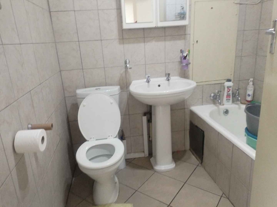 3 Bedroom Property for Sale in La Montagne Gauteng
