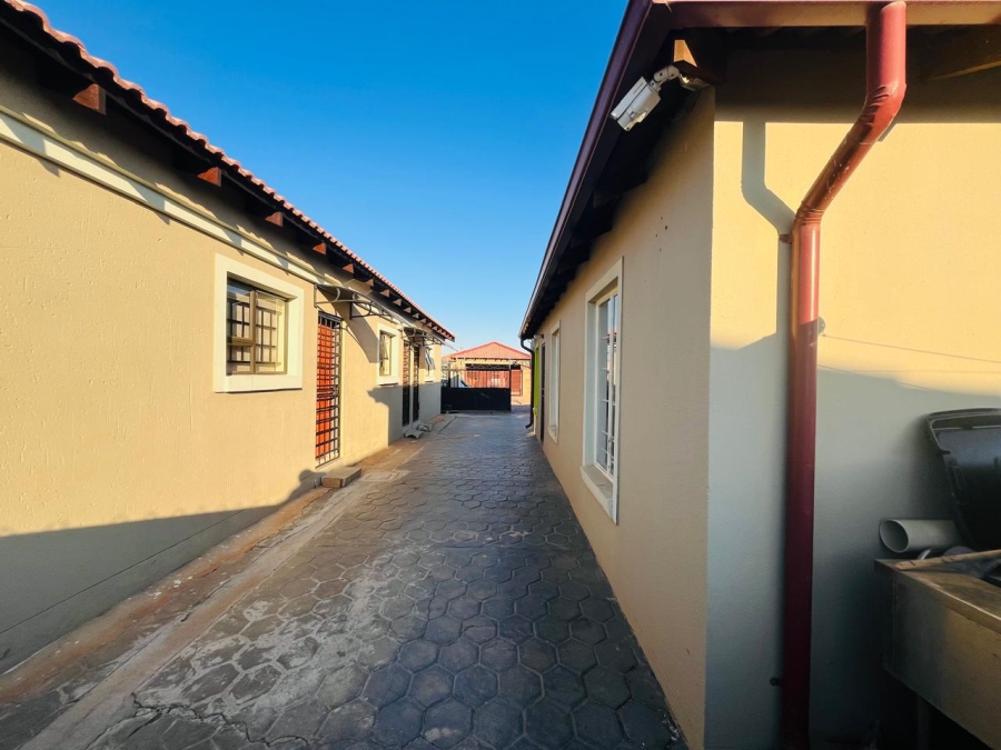 To Let 3 Bedroom Property for Rent in Nellmapius Gauteng