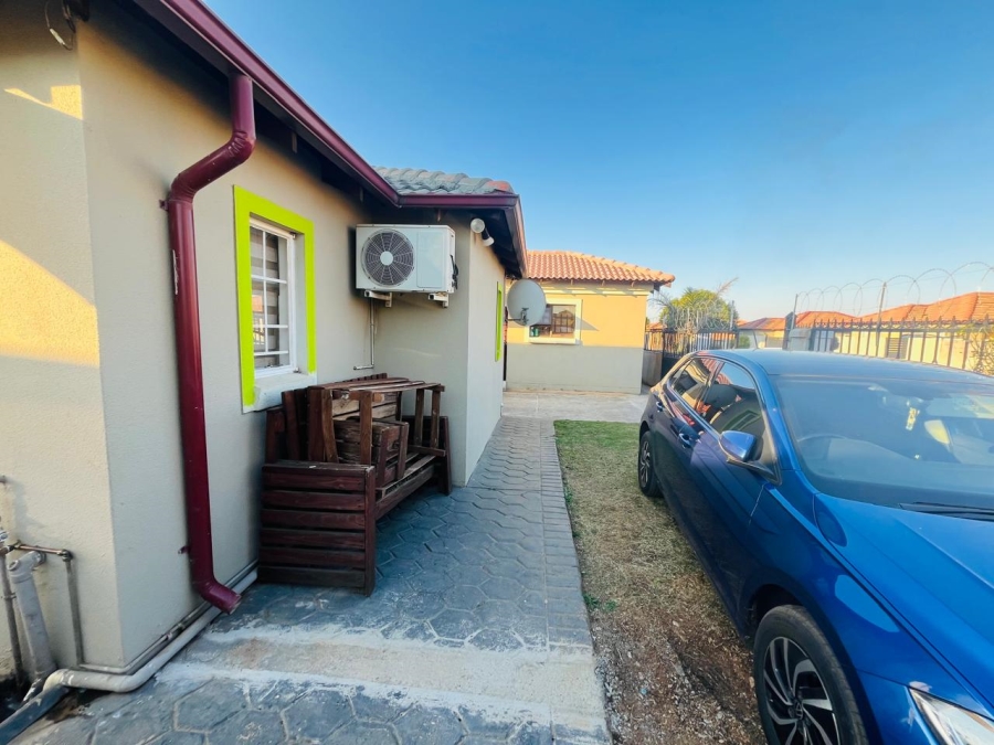 To Let 3 Bedroom Property for Rent in Nellmapius Gauteng