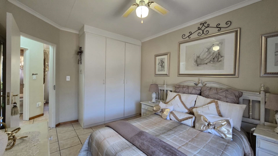 2 Bedroom Property for Sale in Montana Tuine Gauteng