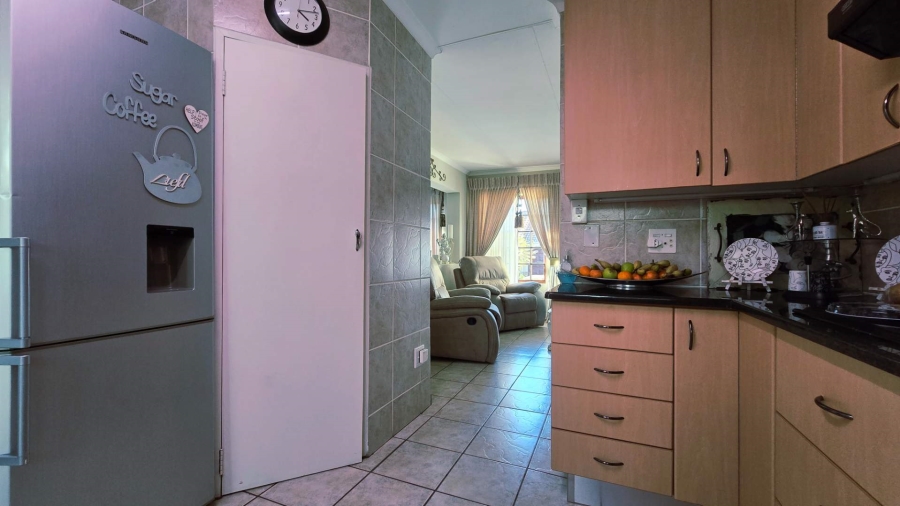 2 Bedroom Property for Sale in Montana Tuine Gauteng