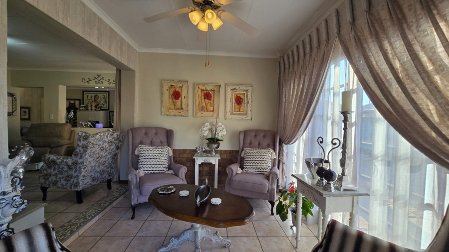 2 Bedroom Property for Sale in Montana Tuine Gauteng