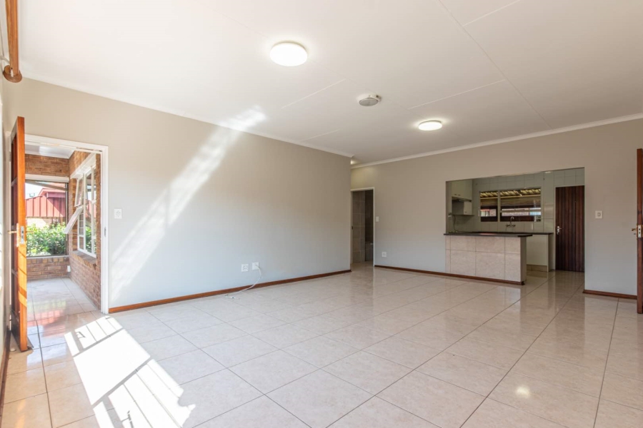 2 Bedroom Property for Sale in Wilro Park Gauteng