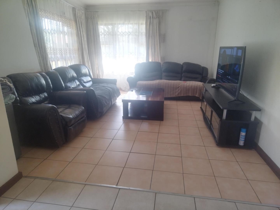 4 Bedroom Property for Sale in Birch Acres Gauteng