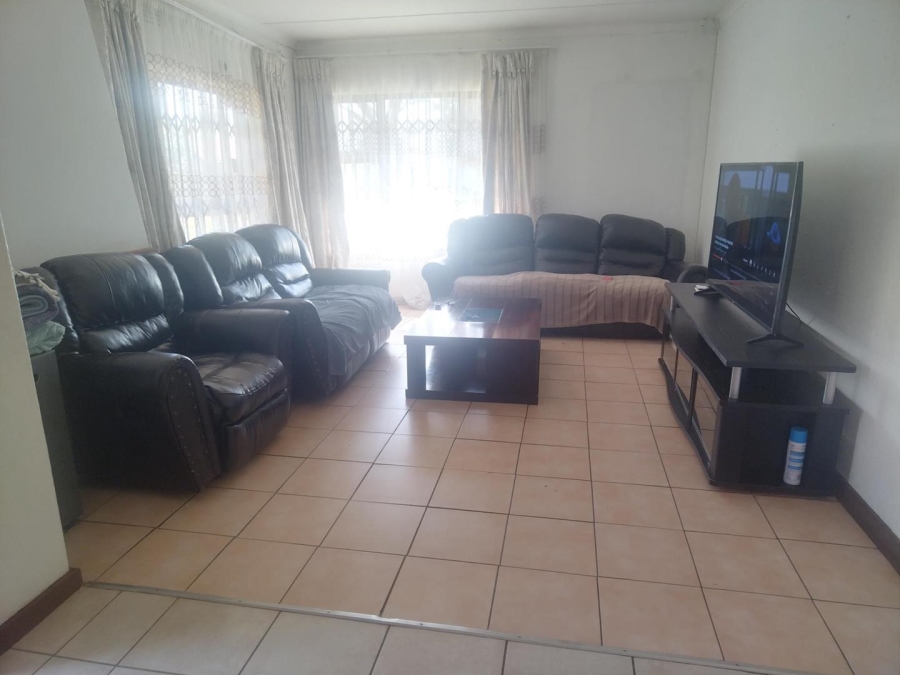 4 Bedroom Property for Sale in Birch Acres Gauteng