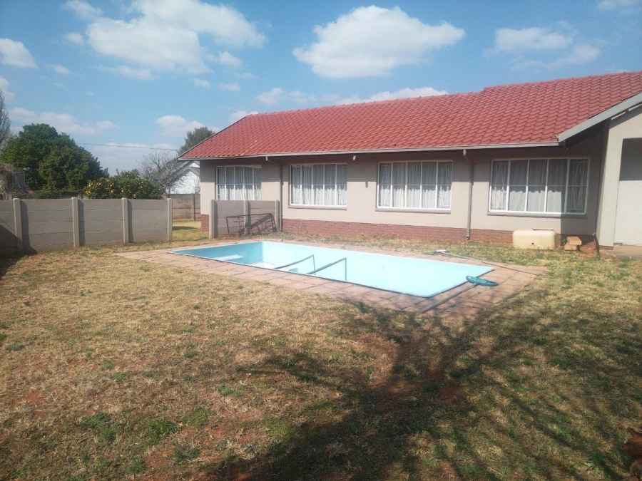 4 Bedroom Property for Sale in Birch Acres Gauteng