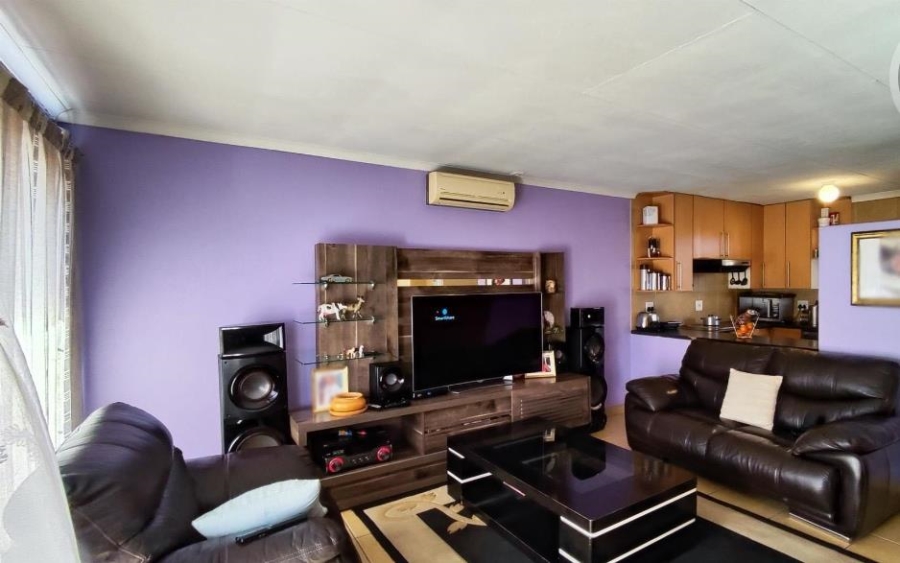 2 Bedroom Property for Sale in Terenure Gauteng