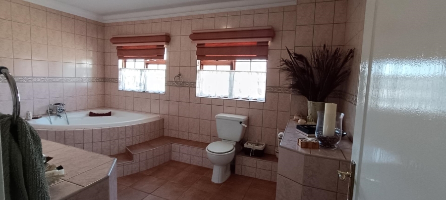 4 Bedroom Property for Sale in Blue Gill Estate Gauteng