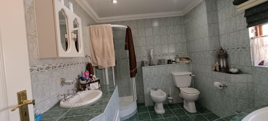 4 Bedroom Property for Sale in Blue Gill Estate Gauteng