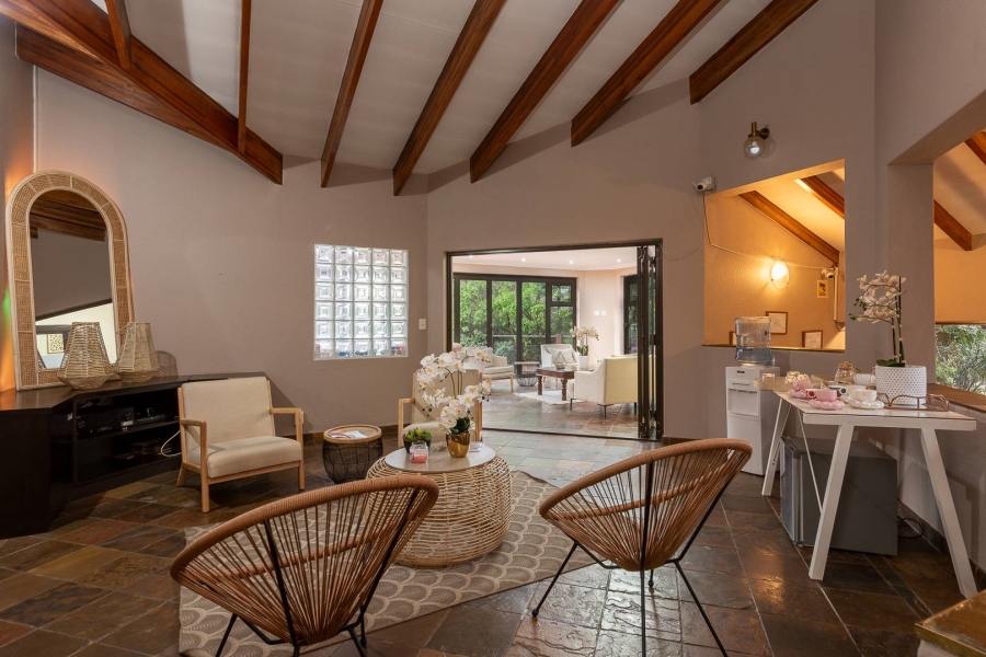 5 Bedroom Property for Sale in Glenvista Gauteng