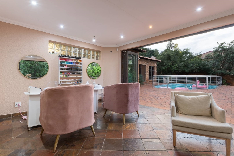 5 Bedroom Property for Sale in Glenvista Gauteng