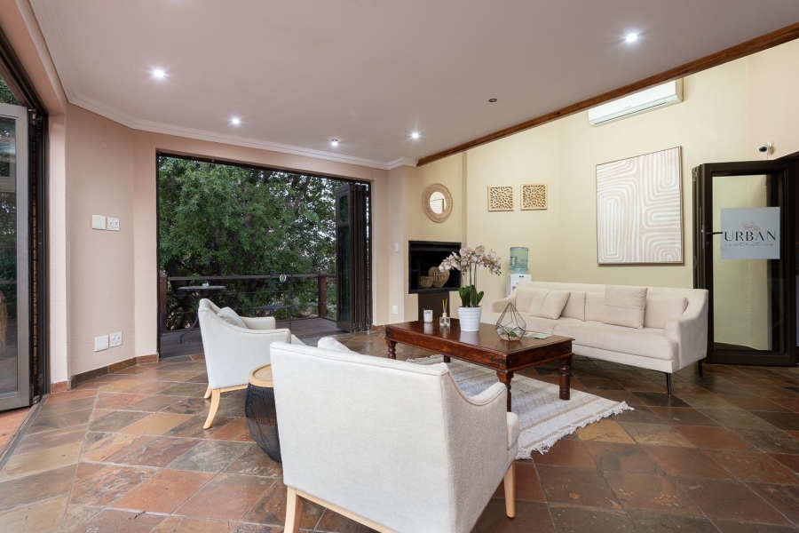 5 Bedroom Property for Sale in Glenvista Gauteng
