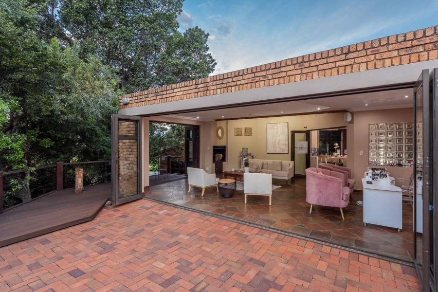 5 Bedroom Property for Sale in Glenvista Gauteng