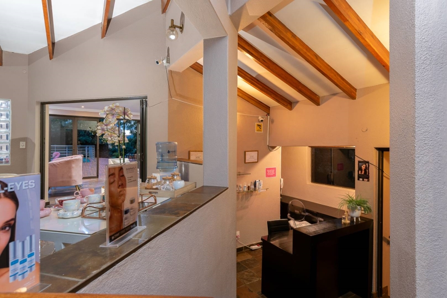 5 Bedroom Property for Sale in Glenvista Gauteng