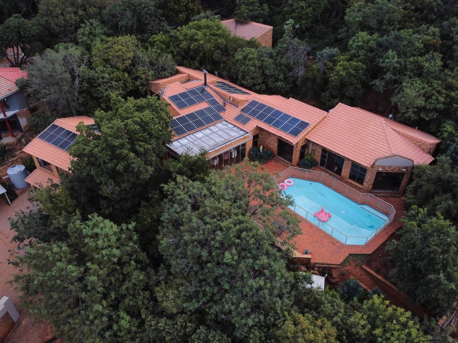 5 Bedroom Property for Sale in Glenvista Gauteng