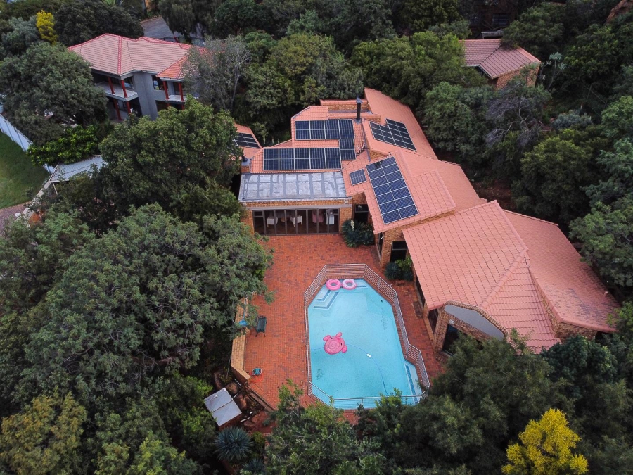 5 Bedroom Property for Sale in Glenvista Gauteng