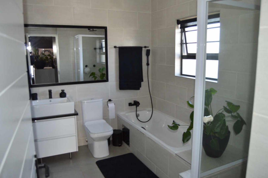 3 Bedroom Property for Sale in Meyersdal Gauteng