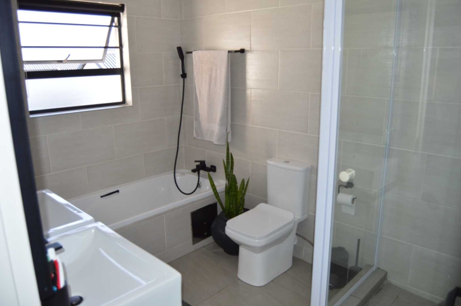 3 Bedroom Property for Sale in Meyersdal Gauteng
