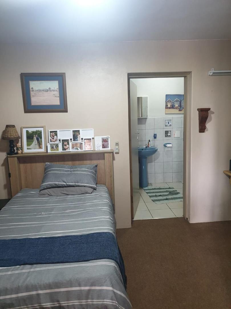 3 Bedroom Property for Sale in Honingnestkrans Gauteng