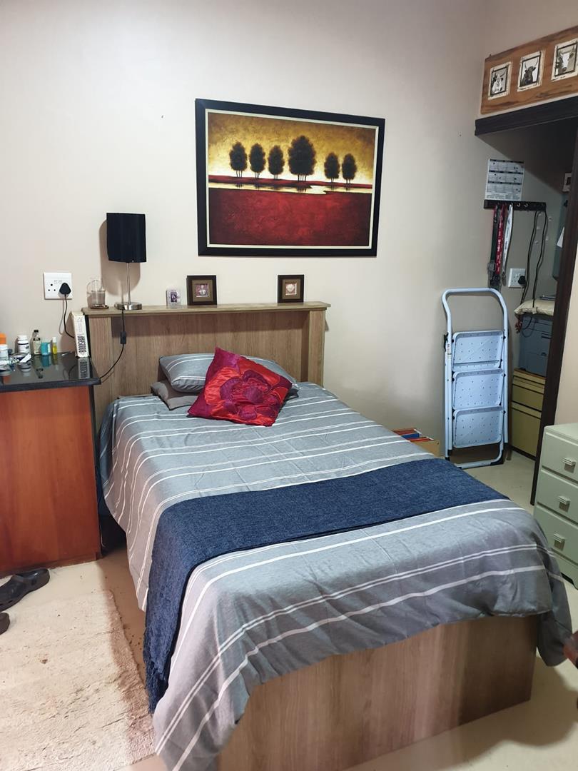 3 Bedroom Property for Sale in Honingnestkrans Gauteng