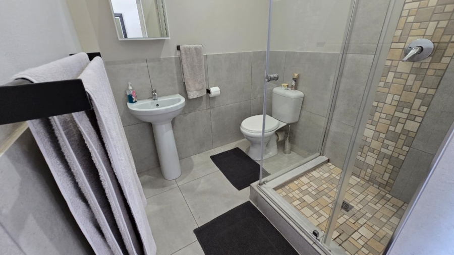 To Let 1 Bedroom Property for Rent in Eldoraigne Gauteng