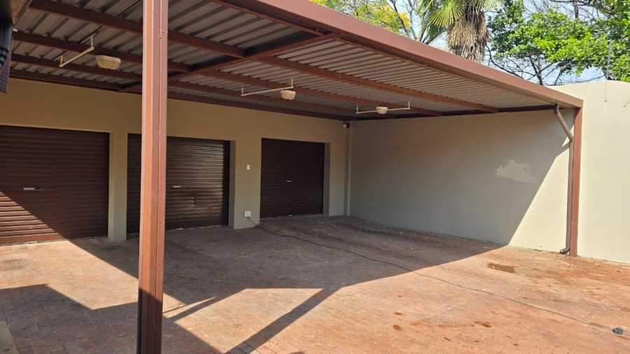 To Let 4 Bedroom Property for Rent in Eldoraigne Gauteng