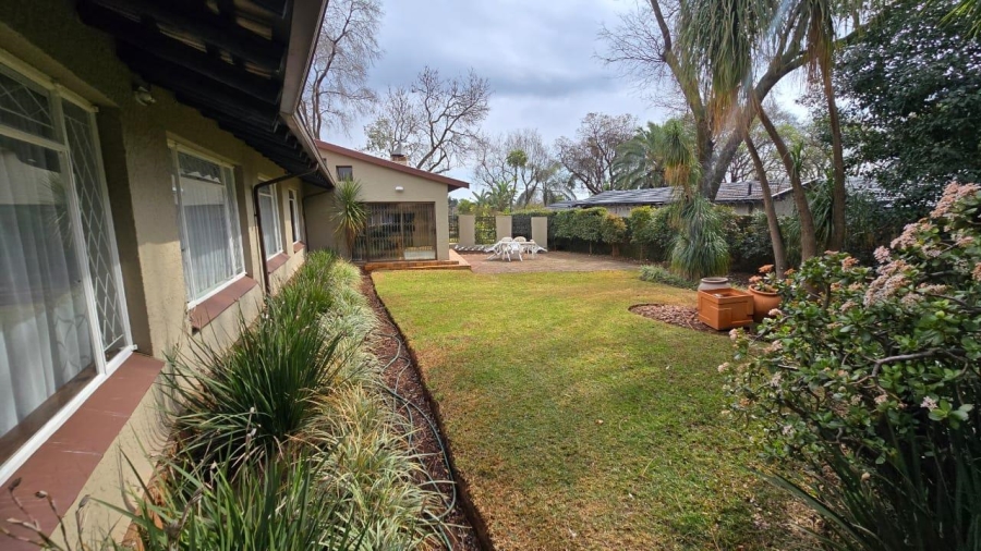 To Let 4 Bedroom Property for Rent in Eldoraigne Gauteng