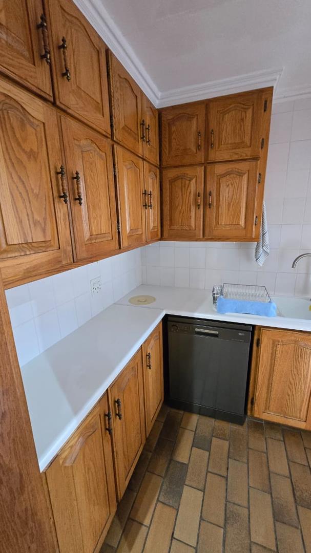 To Let 4 Bedroom Property for Rent in Eldoraigne Gauteng