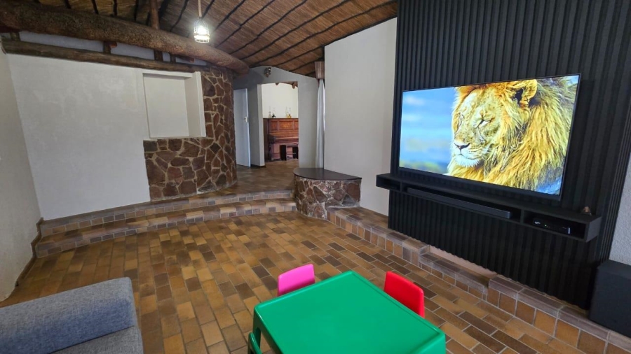 To Let 4 Bedroom Property for Rent in Eldoraigne Gauteng