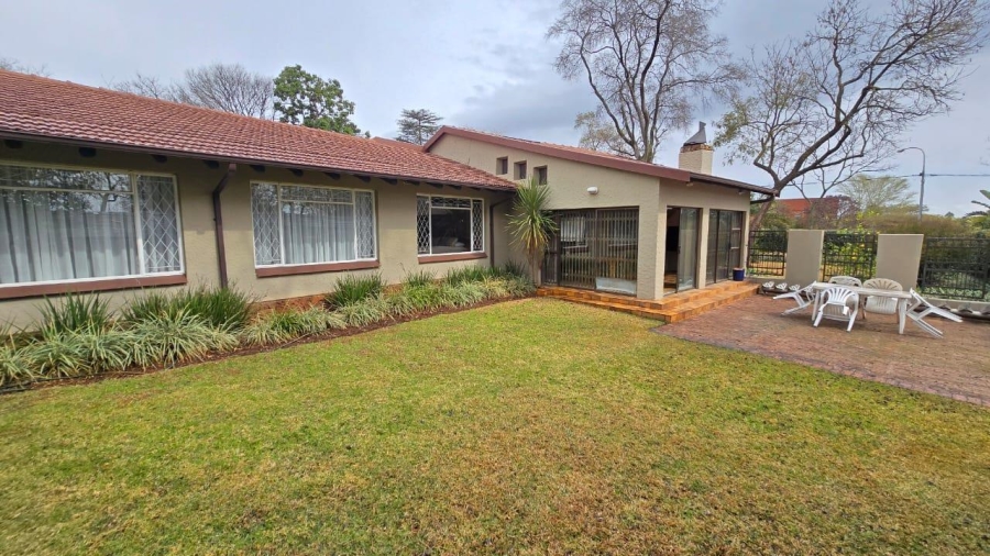 To Let 4 Bedroom Property for Rent in Eldoraigne Gauteng