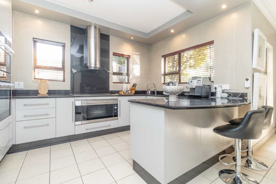 4 Bedroom Property for Sale in Linksfield Gauteng