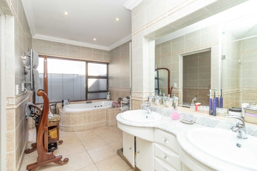 4 Bedroom Property for Sale in Linksfield Gauteng