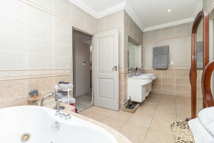 4 Bedroom Property for Sale in Linksfield Gauteng