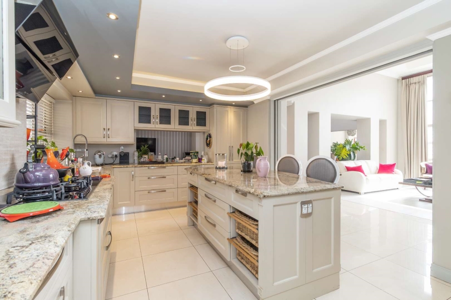 4 Bedroom Property for Sale in Northcliff Gauteng