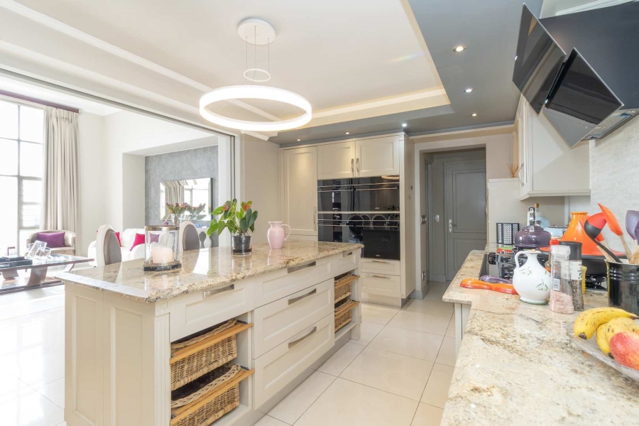 4 Bedroom Property for Sale in Northcliff Gauteng