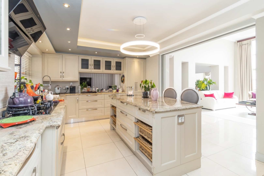 4 Bedroom Property for Sale in Northcliff Gauteng