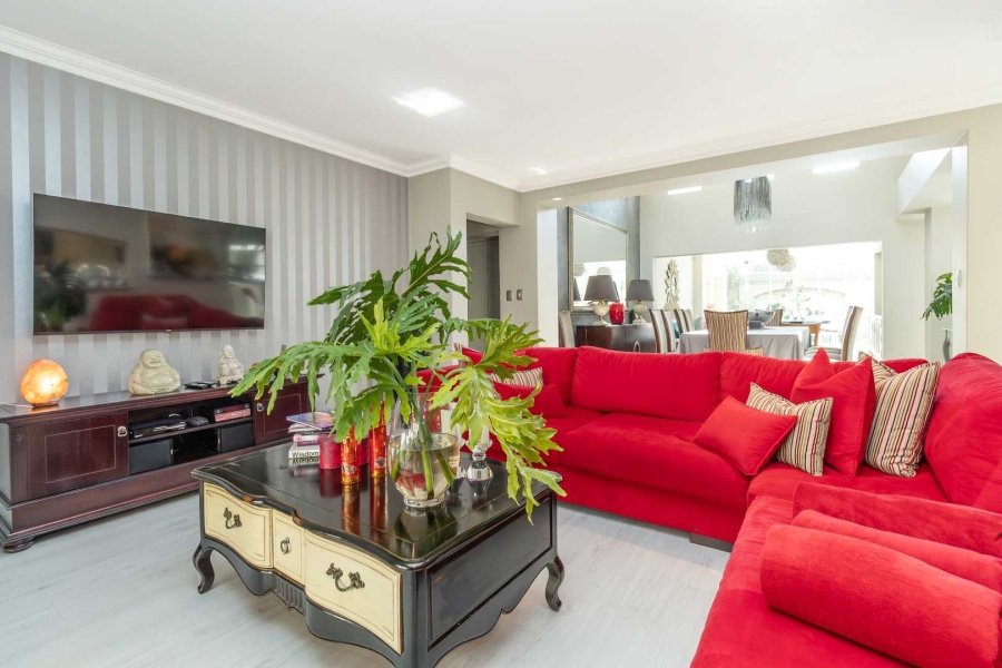 4 Bedroom Property for Sale in Northcliff Gauteng